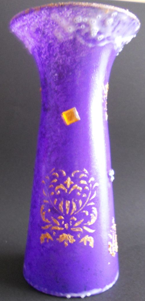 vase violet peinture sur verre