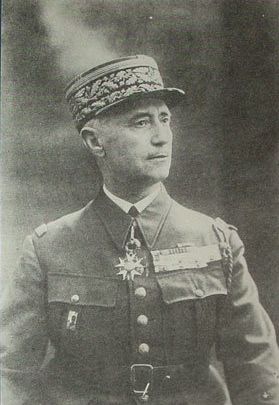 général Montage  commandant le XVe CA