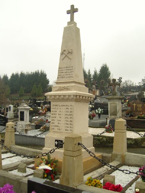 memorial commune de Petite-Rosselle  ( Moselle )