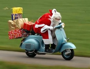 père noël à scooter.jpg