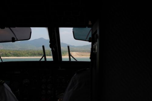 Arrivée à Palawan, piste d'atterissage au loin!