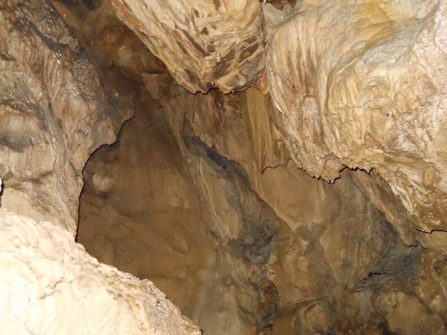 dans la grotte de La Touasse