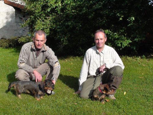 Alain et Christophe avec Dixie et Diane, nouveaux conducteurs UNUCR.