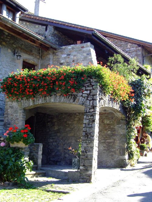 © Jean-Claude.G44 - village d'Yvoire - Haute Savoie