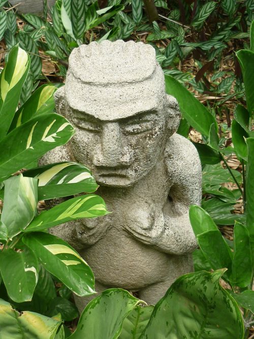 Alajuela, statue indigène