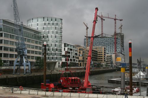 La nouvelle architecture sur les quais de Hambourg