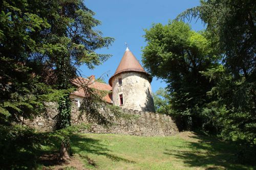 LE CHATEAU DE PEYRAS