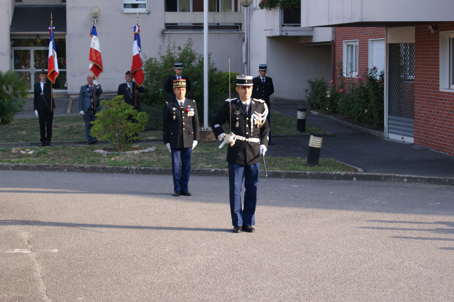 040918 PRISE DE COMMANDEMENT DAVID BOLZE CIE REZE.JPG