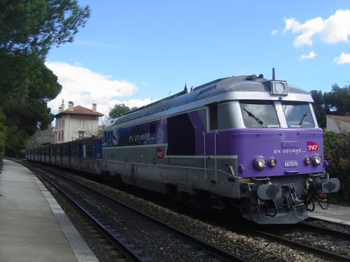 train en provenance de Marseille