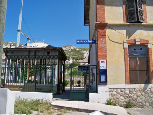 BV côté parking acces au quai