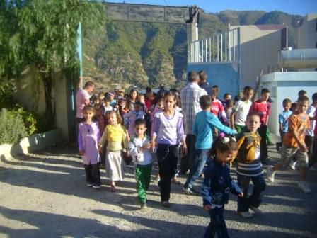 Rentrée scolaire 2010/2011 à Lemroudj suite