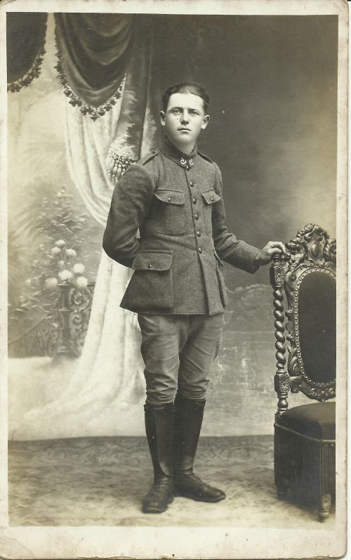 Marcel sans doute en 1918