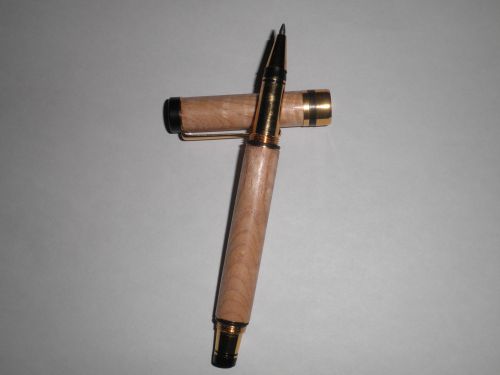 stylo en loupe de frêne VENDU