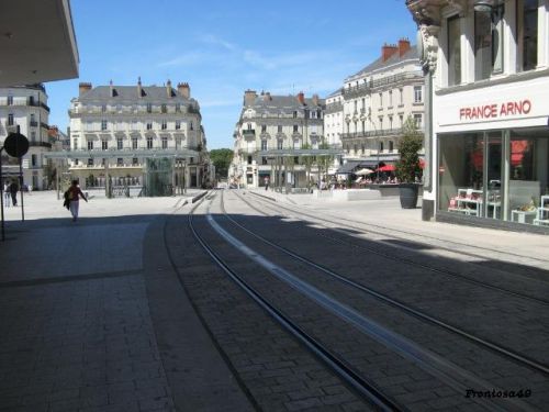 Bas de la rue d'Alsace et début de la place du Ralliement