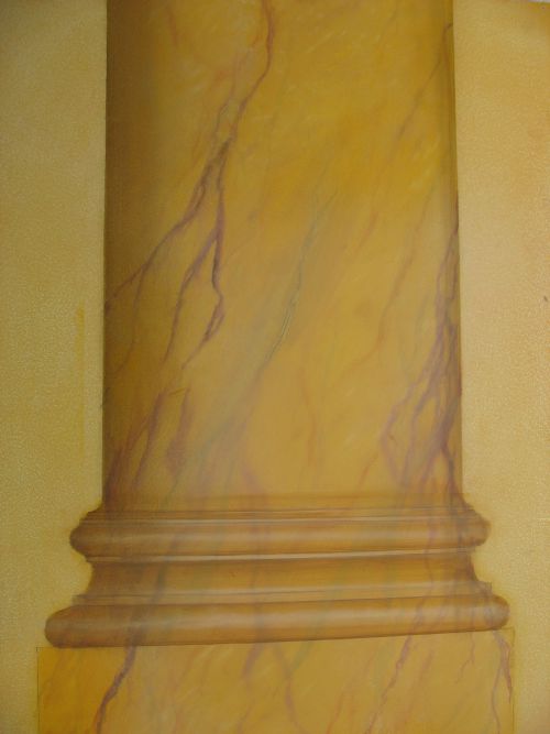Colonne jaune de sienne (marbre)