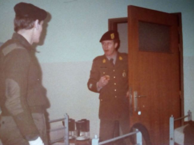 4chch, premier maréchal des logis DEROECK Alain, janvier 1983, avec ELOY françis