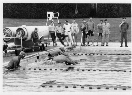 Triathlon militaire créé par Jean-Claude Blaise en '89 ici la premiere édition 800 mt natation,7,5 km course à pieds et tir de 10 cartouches à  100mt.