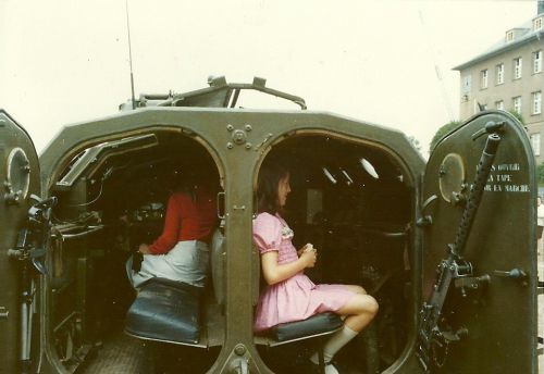 Ma soeur dans un AMX 13