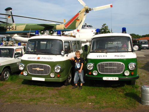 Anciennes voitures de police de l'Allemagne de l'Est