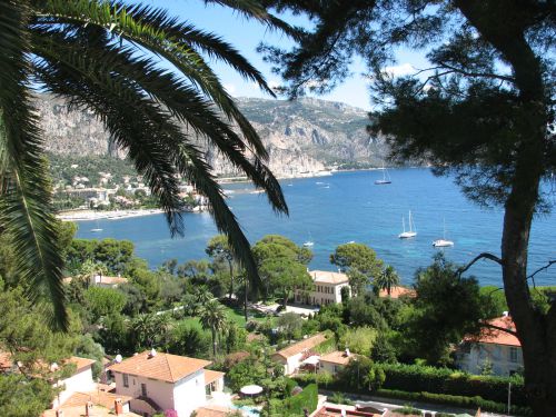 Au Cap-Ferrat