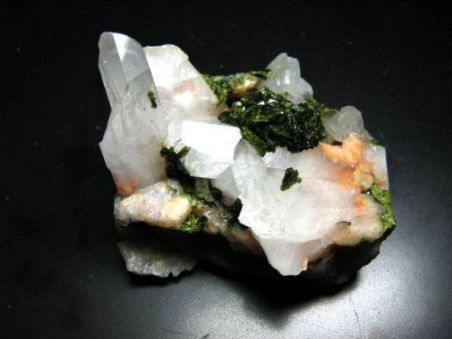 quartz avec epidote 