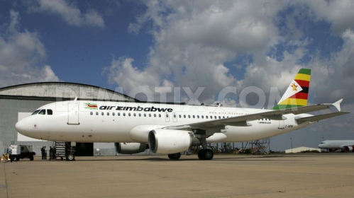 1369314110-air-zimbabwe-receives-a-new-airbus-a320_2078929.jpg