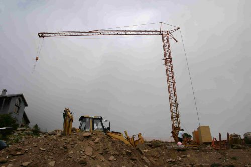 Ca y est la grue est en place