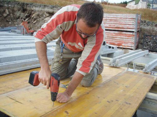 14 Août 2010 : Dan visse les planches de la trémis aux rablettes.