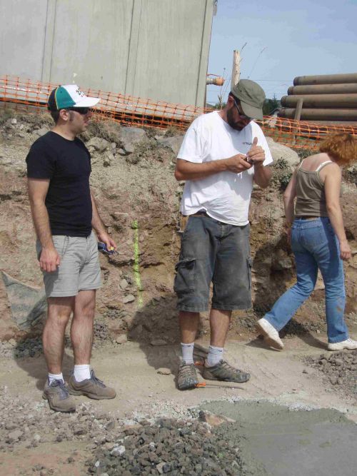 4 Septembre: Dan calcul les espacements entre les murs.