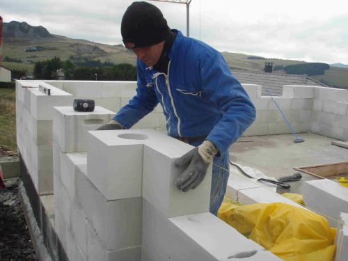 29 Septembre : On passe les blocs de 20 à 36.5 cm de largeur (36.5cm la partie à l'extérieur et 20cm à l'intérieur)