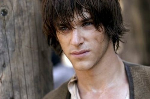 Gaspard Ulliel ..