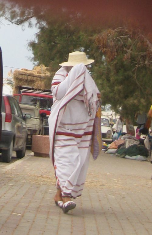 costume typique de Djerba mais les photos ne sont pas apréciées