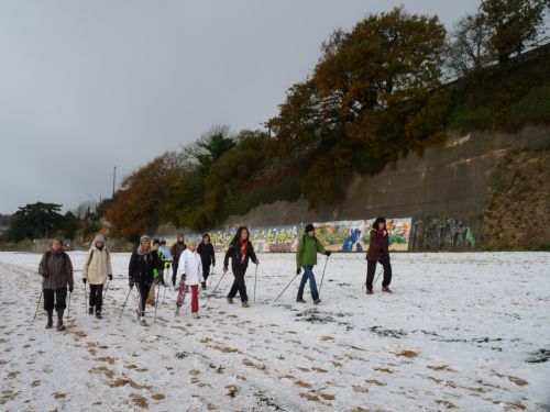 marche nordique sous la neige