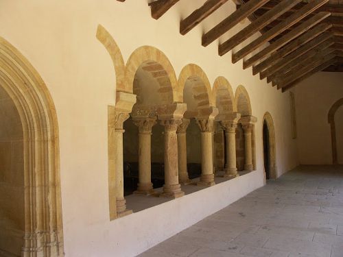 Le Cloître, Charlieu