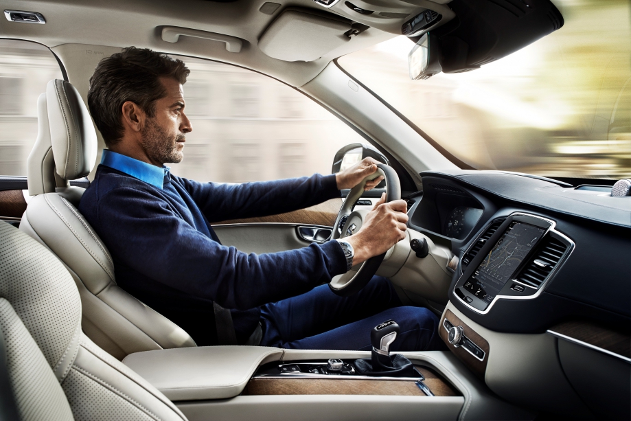 150325_The_all_new_Volvo_XC90_interior.jpg