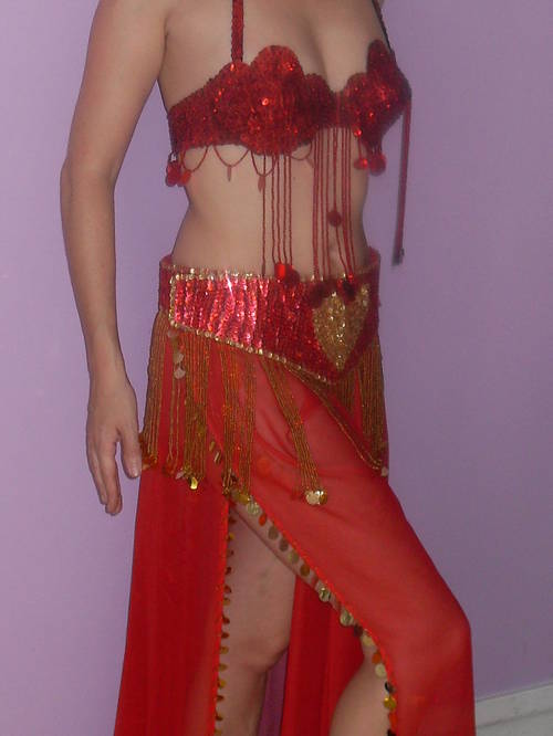 Costume-danse-orientale-rouge-éva-2.JPG