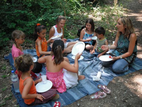 Les filles d'un côté...