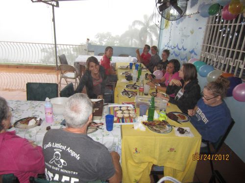 Le souper d'adieu pour Emelyne juste avant la tempête Isaac! - The go away supper for Emelyne before the hurricane Isaac!