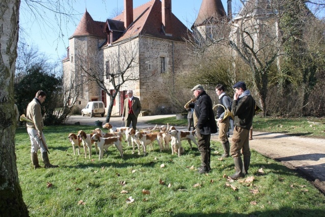 Photo de l'équipage de vènerie du lièvre de la Chapelle d'Antenay de Julien Hazotte