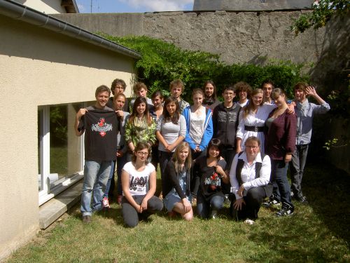 A gauche avec le tee shirt du club, Monsieur Guinard, Professeur