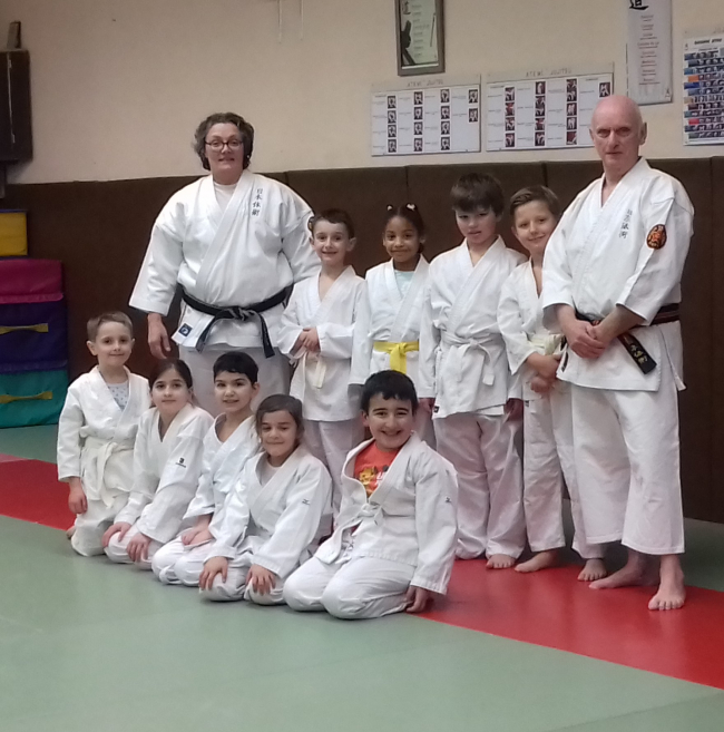 COURS DU LUNDI 10 FEVRIER 2020 - SECTION DES 7 / 9  ANS