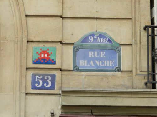 Rue Blanche 75009