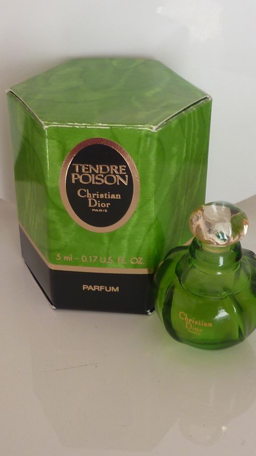 Miniature de parfum TENDRE POISON boite hexagonale