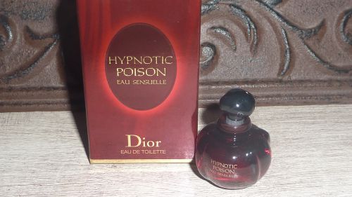 Miniature de parfum HYPNOTIC POISON eau sensuelle