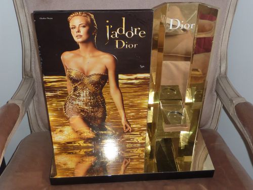 Grand Présentoir J'ADORE de DIOR