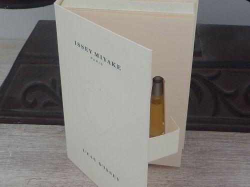 Miniature de parfum de ISSEY MIYAKE