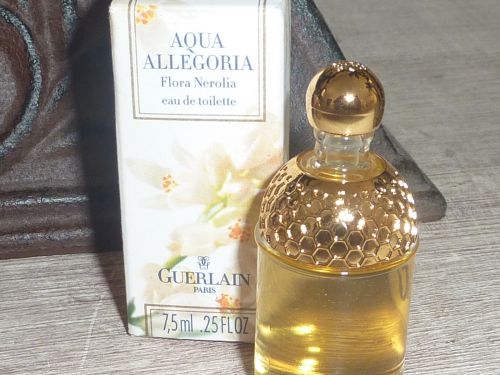 Miniature de parfum AQUA ALLEGORIA FLORA NEROLIA de GUERLAIN