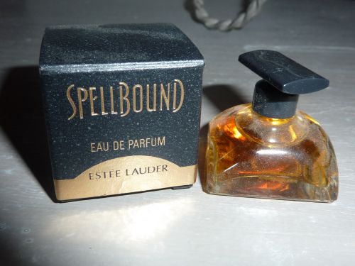 Miniature de parfum SPELLBOUND de ESTEE LAUDER