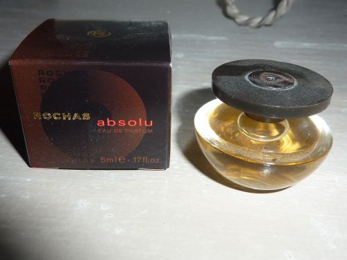 Miniature de parfum ABSOLU de ROCHAS