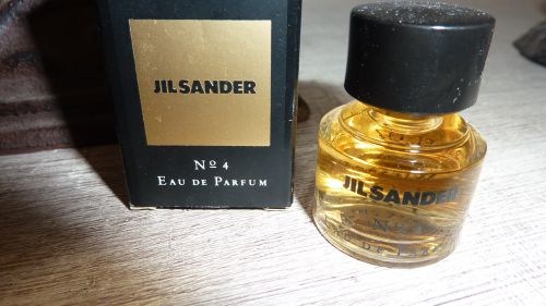 Miniature de parfum JIL SANDER